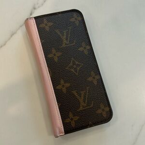 Louis Vuitton Phone Case/Wallet